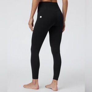 NWT Vuori AllTheFeels Black Legging